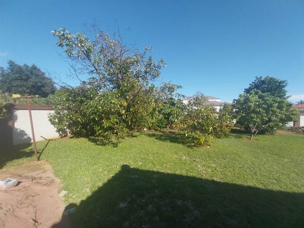 5 Bed House in Louis Trichardt photo number 4