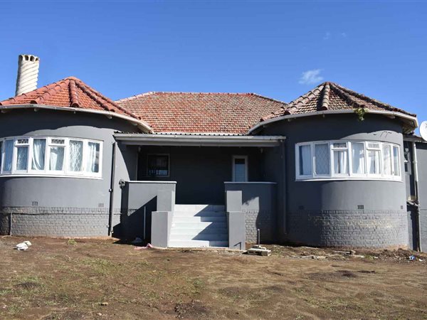 4 Bedroom House 4 Bedroom House