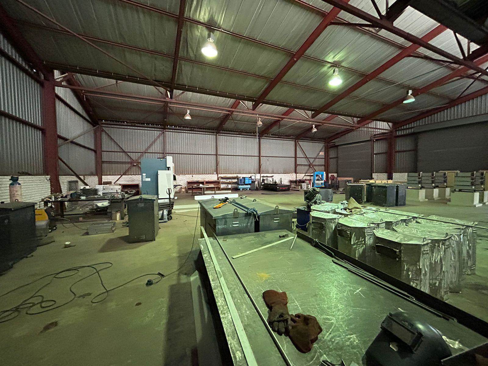 1200  m² Industrial space in Chloorkop photo number 8