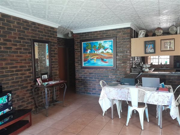 2 Bedroom House