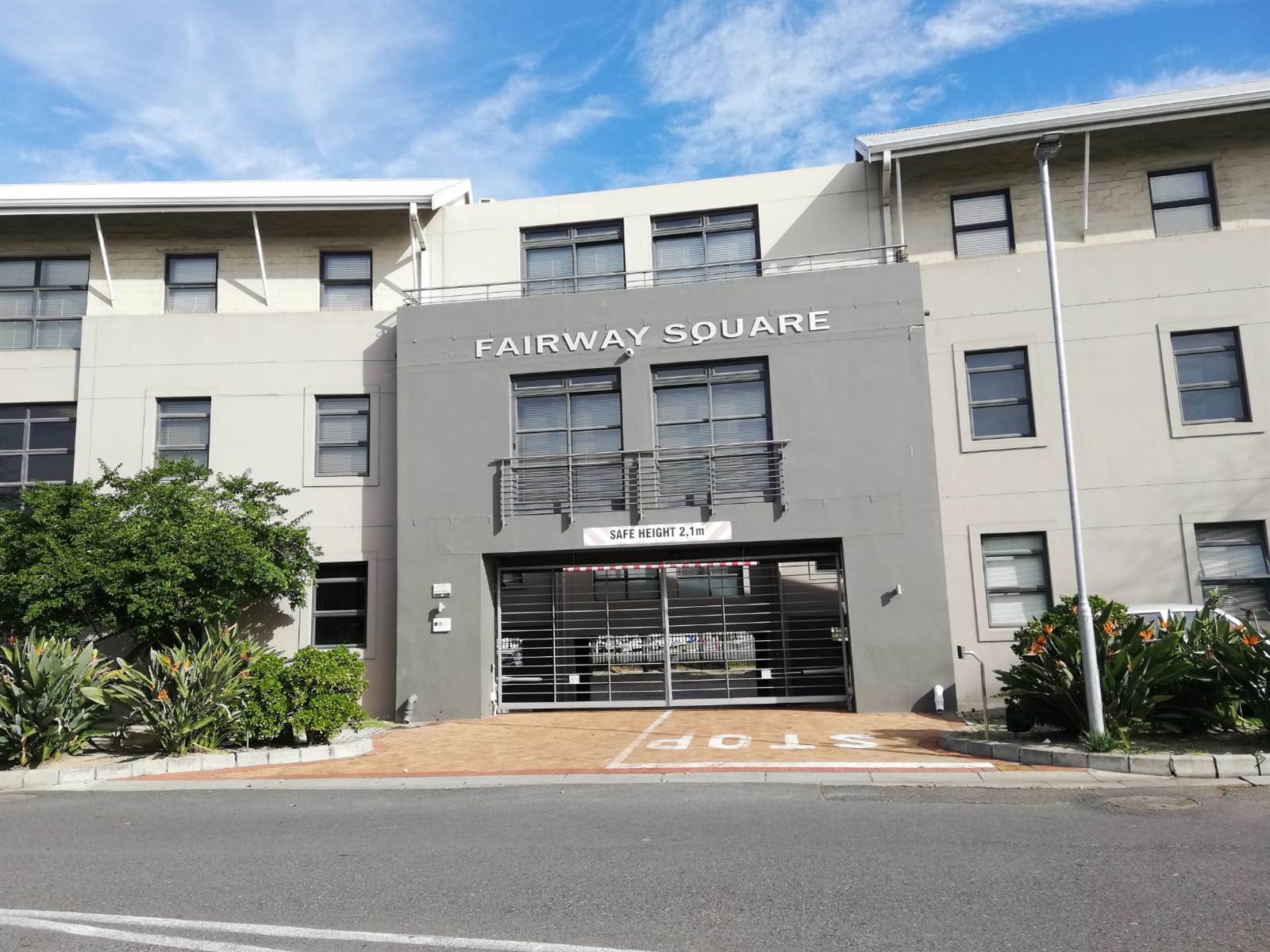 118.51  m² Office Space in Parow Central photo number 2