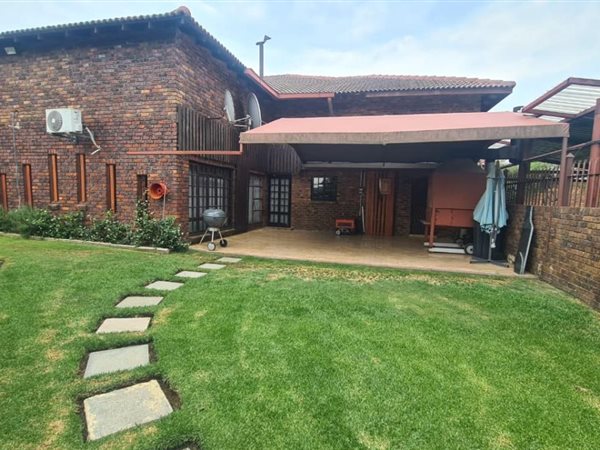 6 Bed House in Trichardt