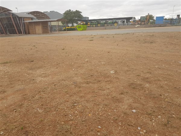 3383 m² Land available in Magna Via