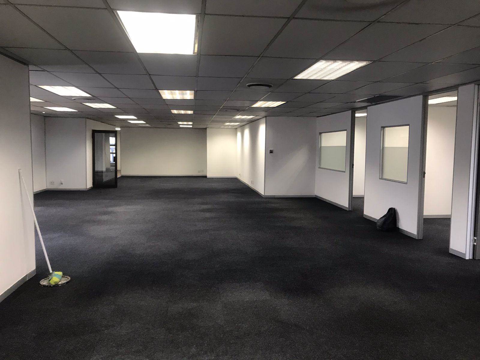 378  m² Commercial space in Hurlingham photo number 19