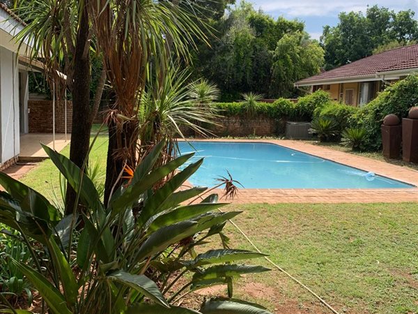 4 Bedroom House 4 Bedroom House