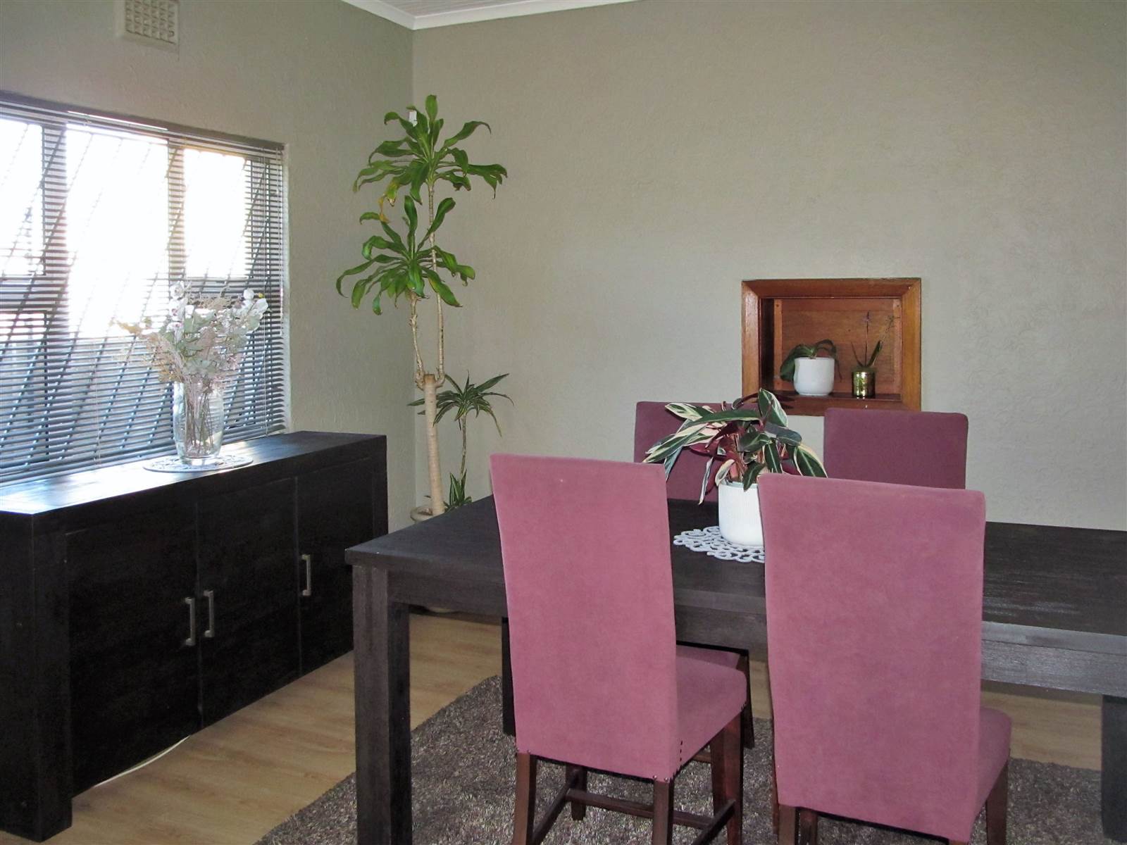 4 Bed House in Parow Valley photo number 5
