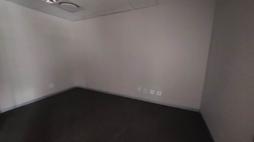 322  m² Commercial space in Lyttelton Manor photo number 13