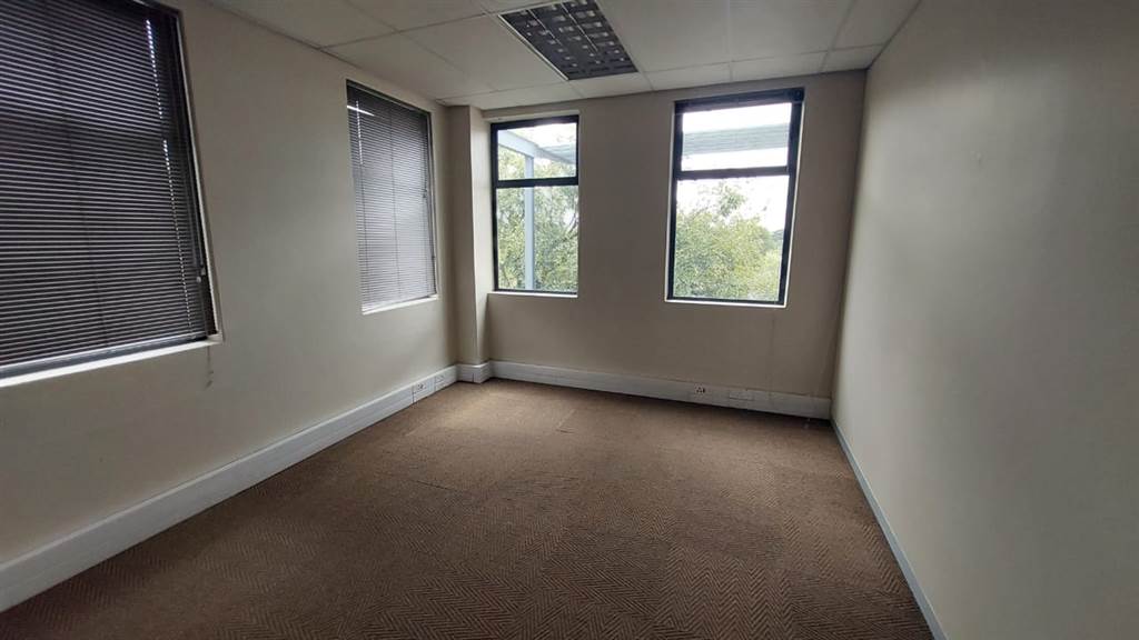 322  m² Commercial space in Lyttelton Manor photo number 11