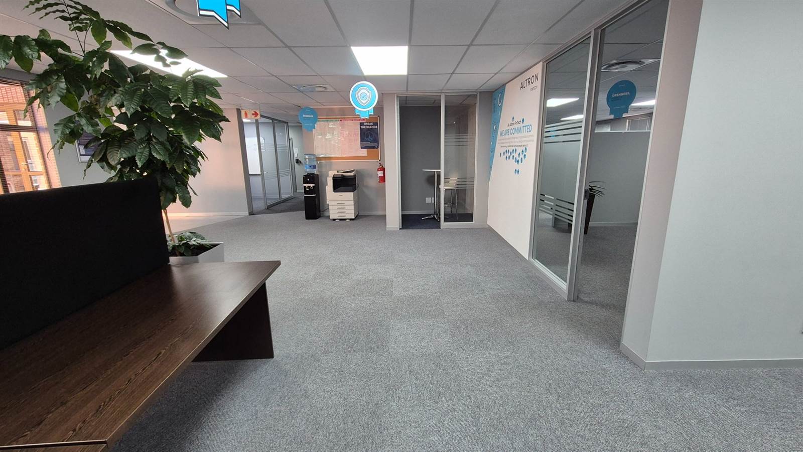 489  m² Office Space in Faerie Glen photo number 18