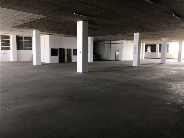 1 260  m² Industrial space