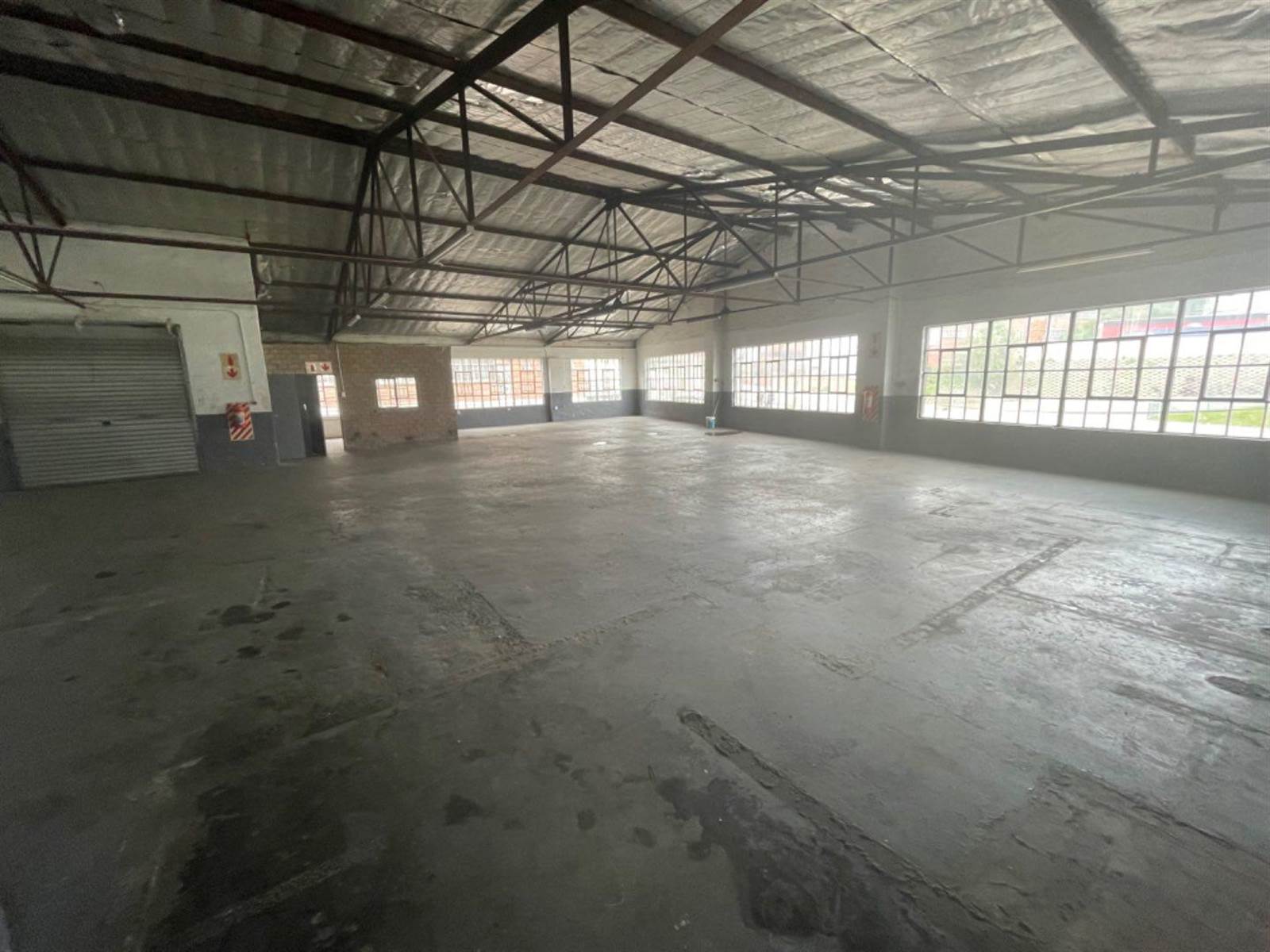 375  m² Industrial space in Mountain Ridge photo number 8