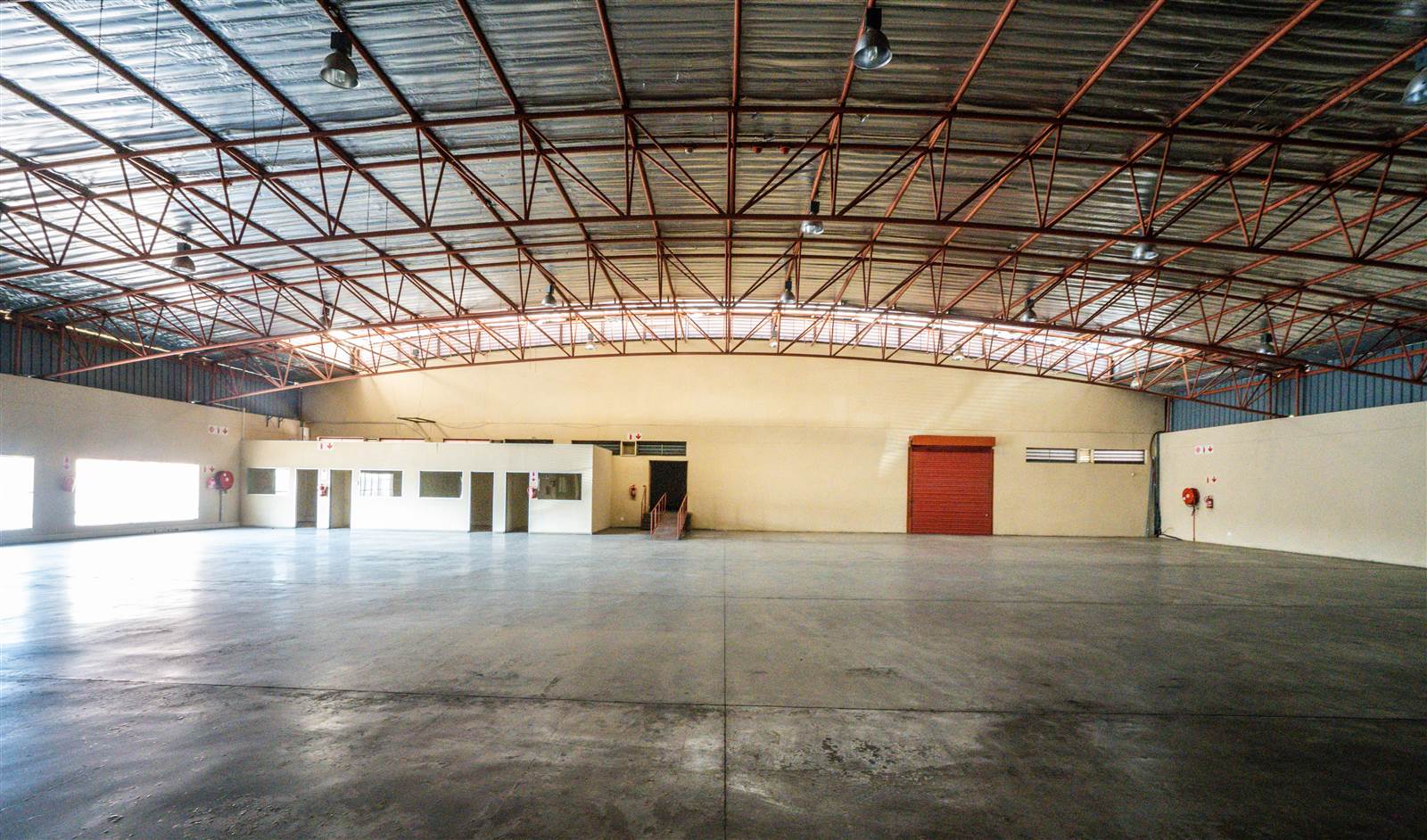 2050  m² Industrial space in Nelspruit Central photo number 11