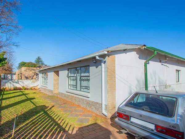 3 Bedroom House 3 Bedroom House
