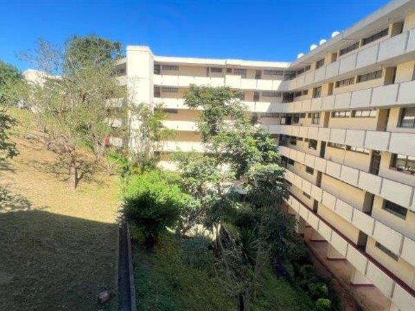 3 Bed Apartment in Paradise Valley