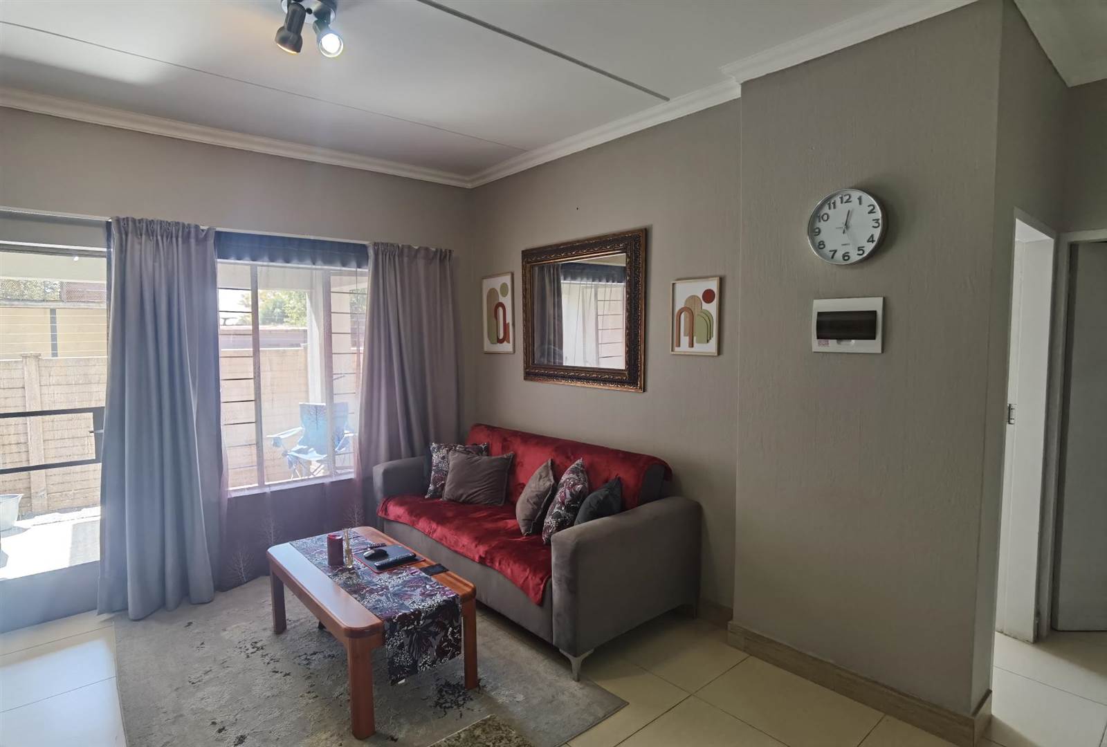 2 Bed Apartment in Pretoria North photo number 5