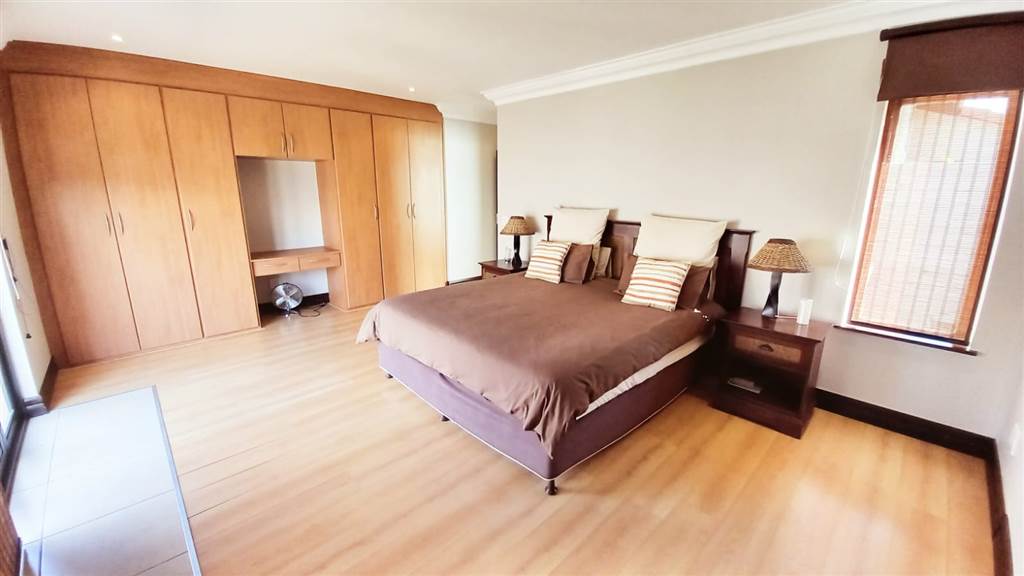 4 Bed House in Vaal Marina photo number 21