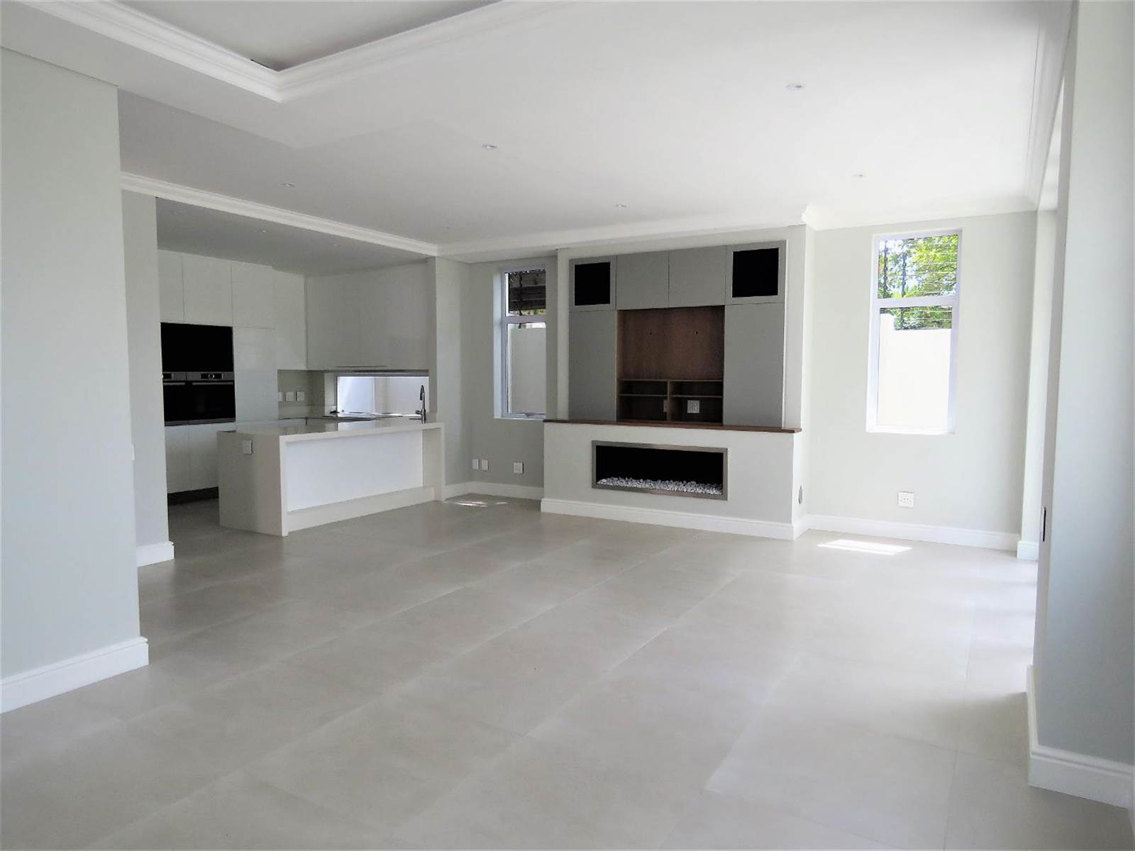 3 Bed House in Rondebosch photo number 3