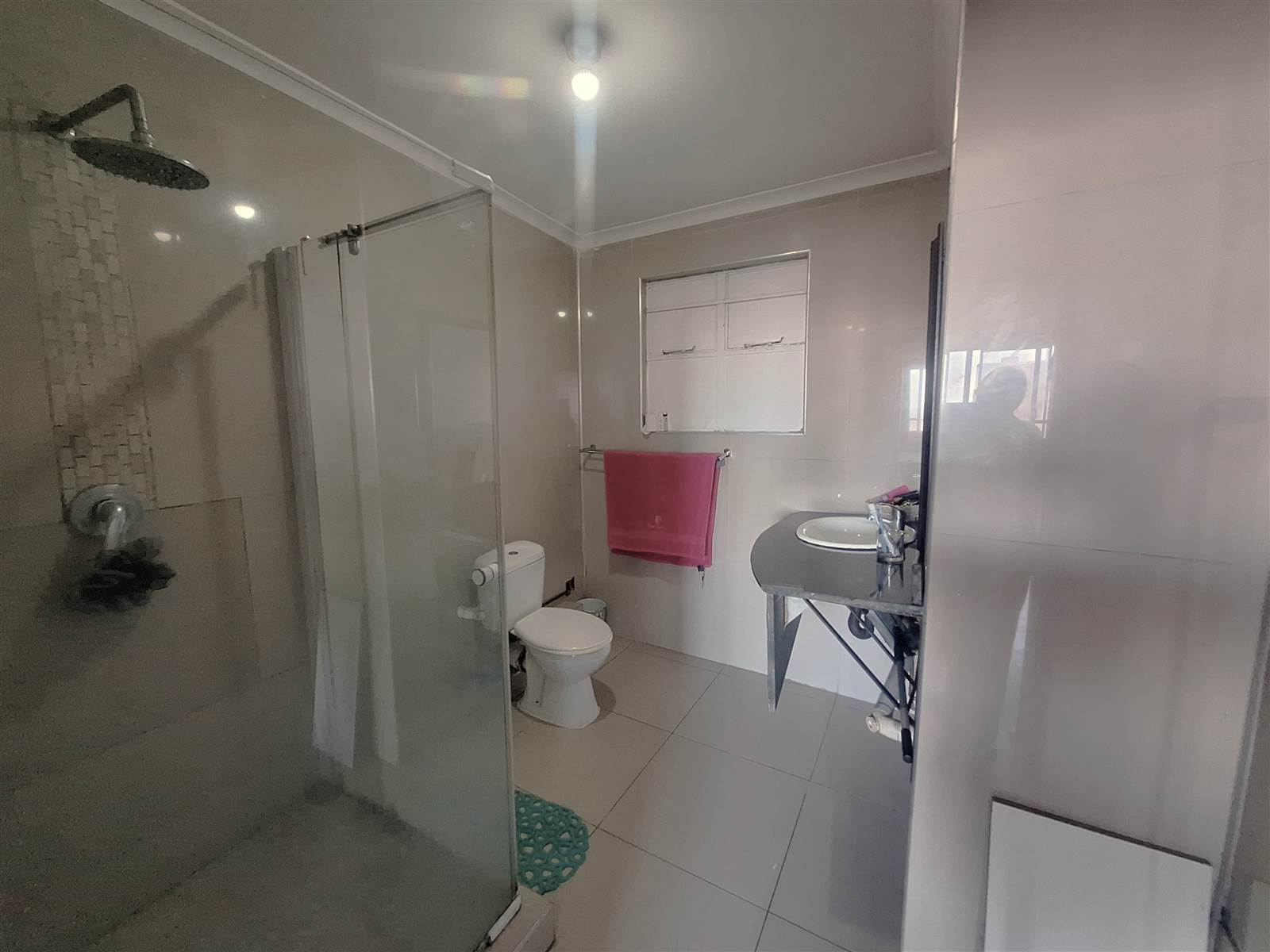 2 Bed Apartment in Durban CBD photo number 8