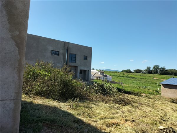 643 m² Land