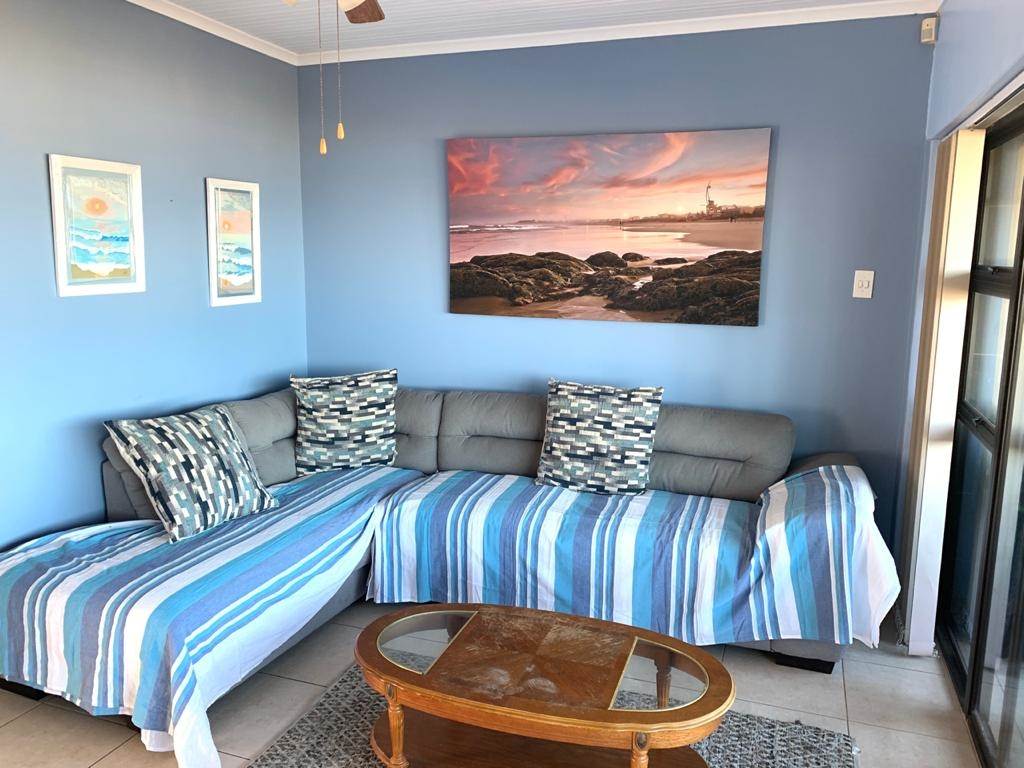 2 Bed Apartment in Jeffreys Bay photo number 5