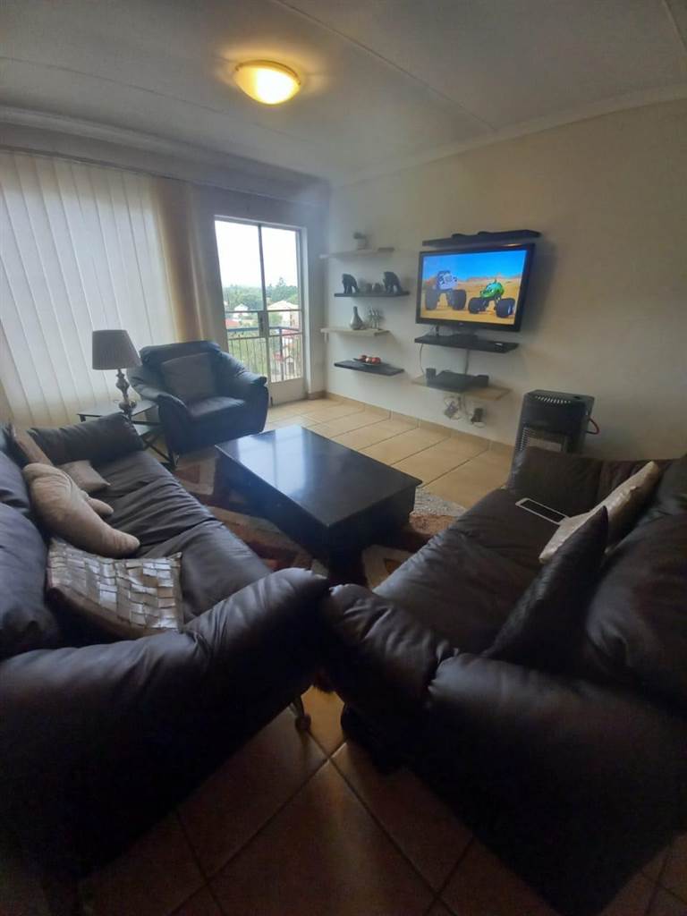 2 Bed Apartment in Castleview photo number 8