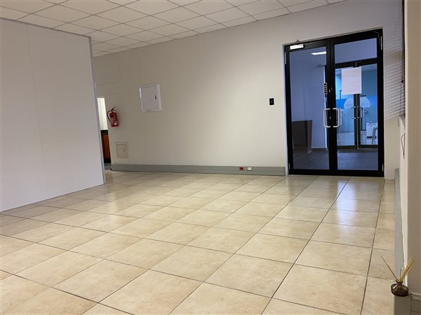 145 m² Commercial space 145 m² Commercial space
