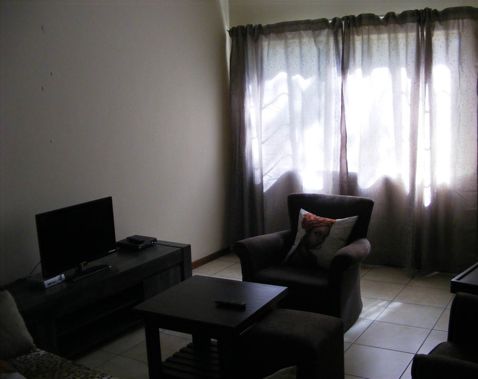 1 Bed Apartment in Lephalale (Ellisras) photo number 5