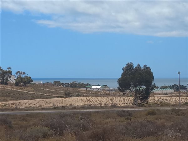 513 m² Land available in St Helena Views