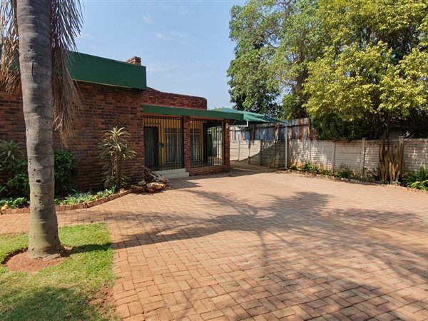5 Bed House in Fauna Park