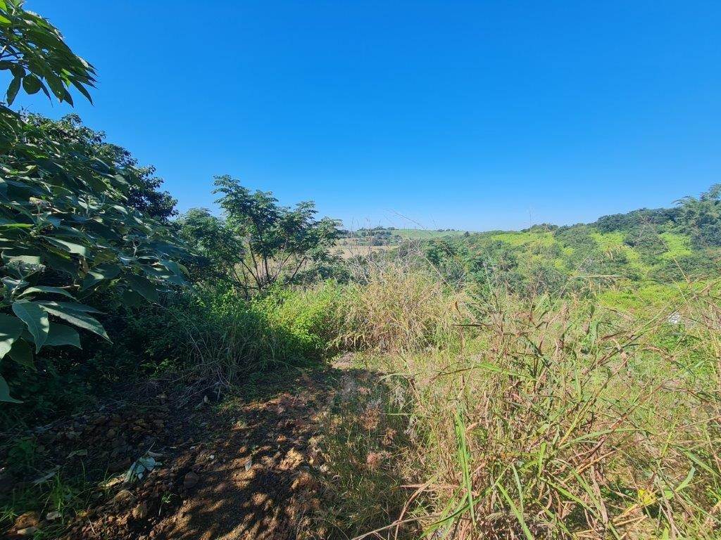 2026 m² Land available in Mount Moreland photo number 2
