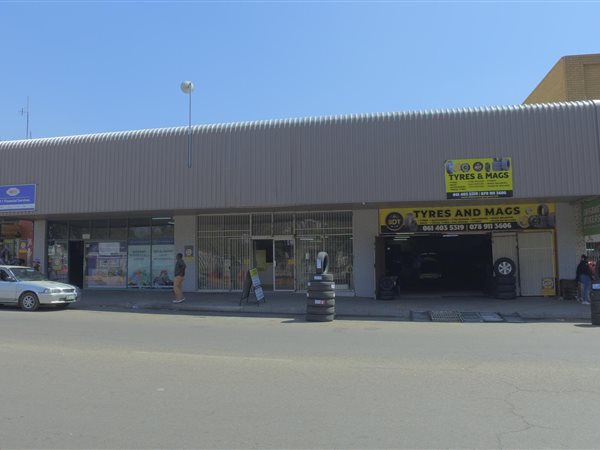 570  m² Retail Space