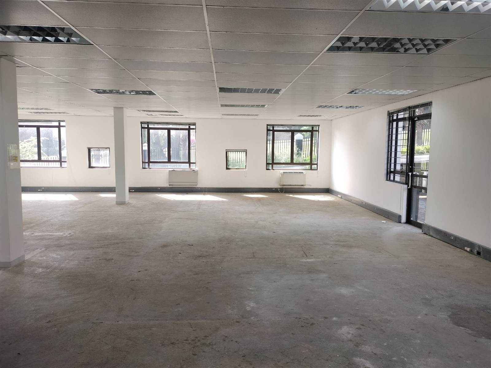 173  m² Commercial space in Hyde Park photo number 8