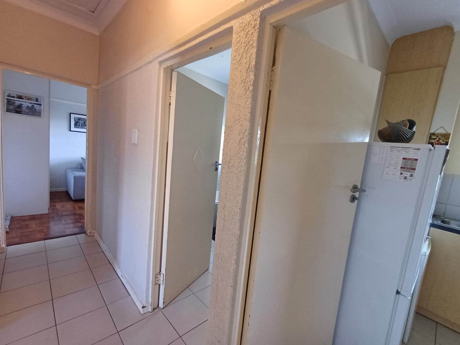 2 Bed Apartment in Milnerton Central photo number 12