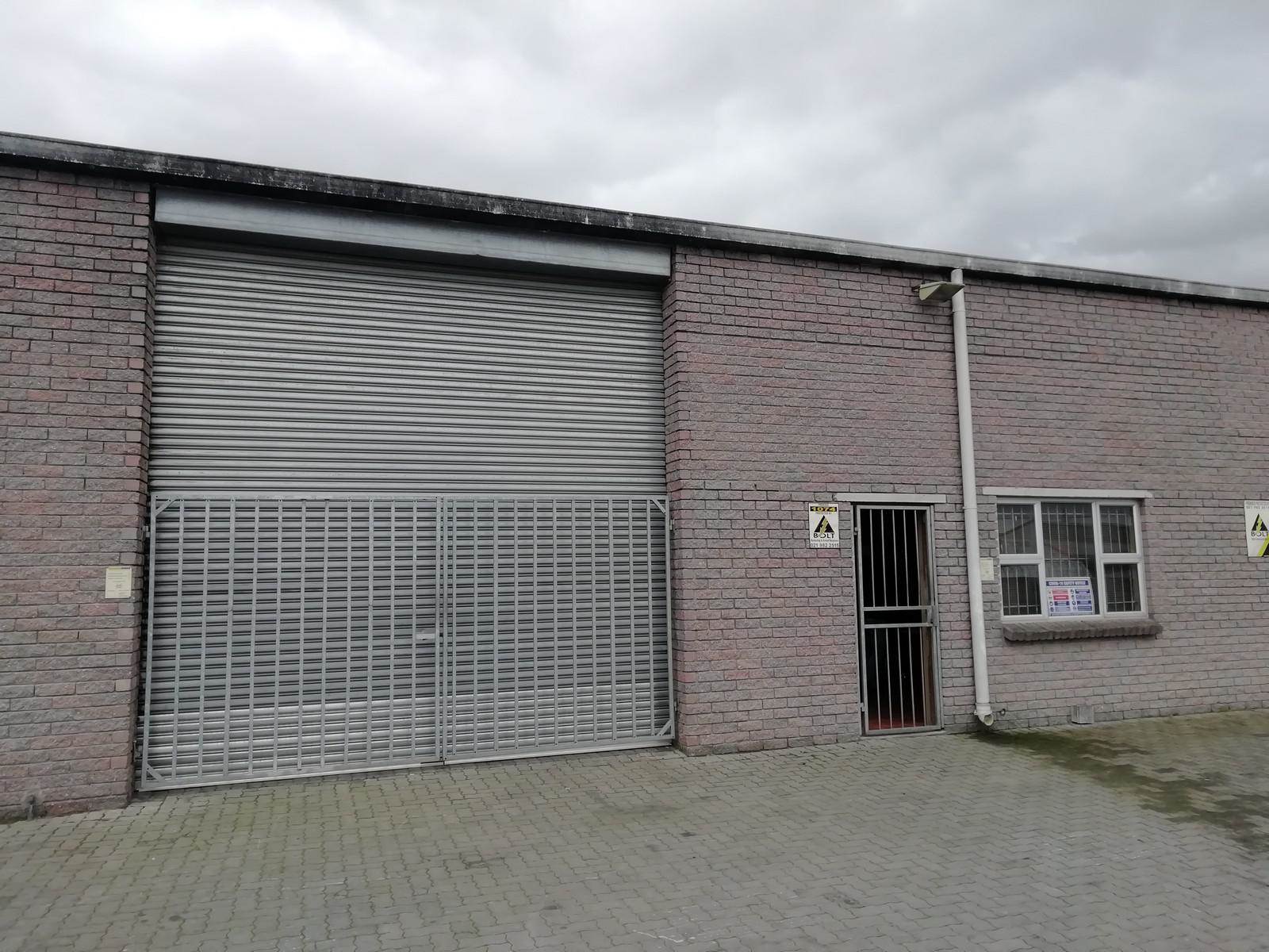 300  m² Industrial space in Brackenfell Industrial photo number 1