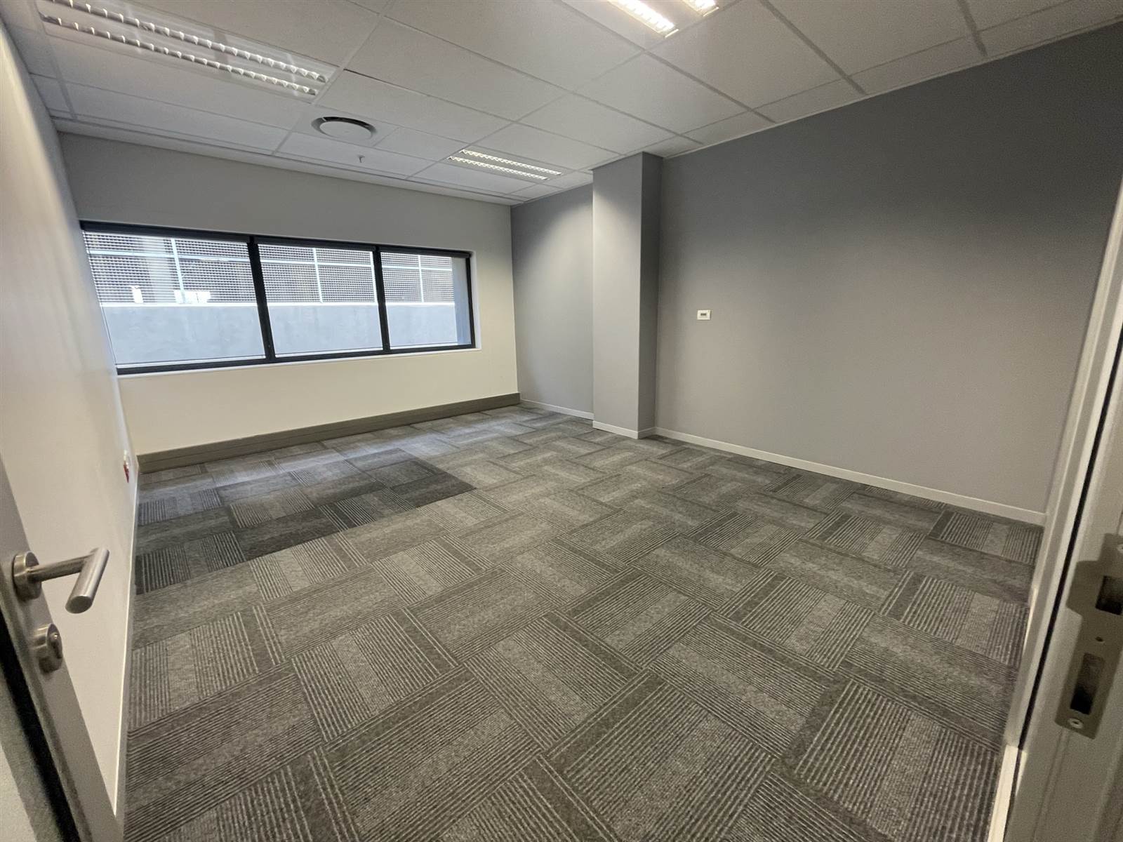 753  m² Commercial space in Rosebank photo number 14