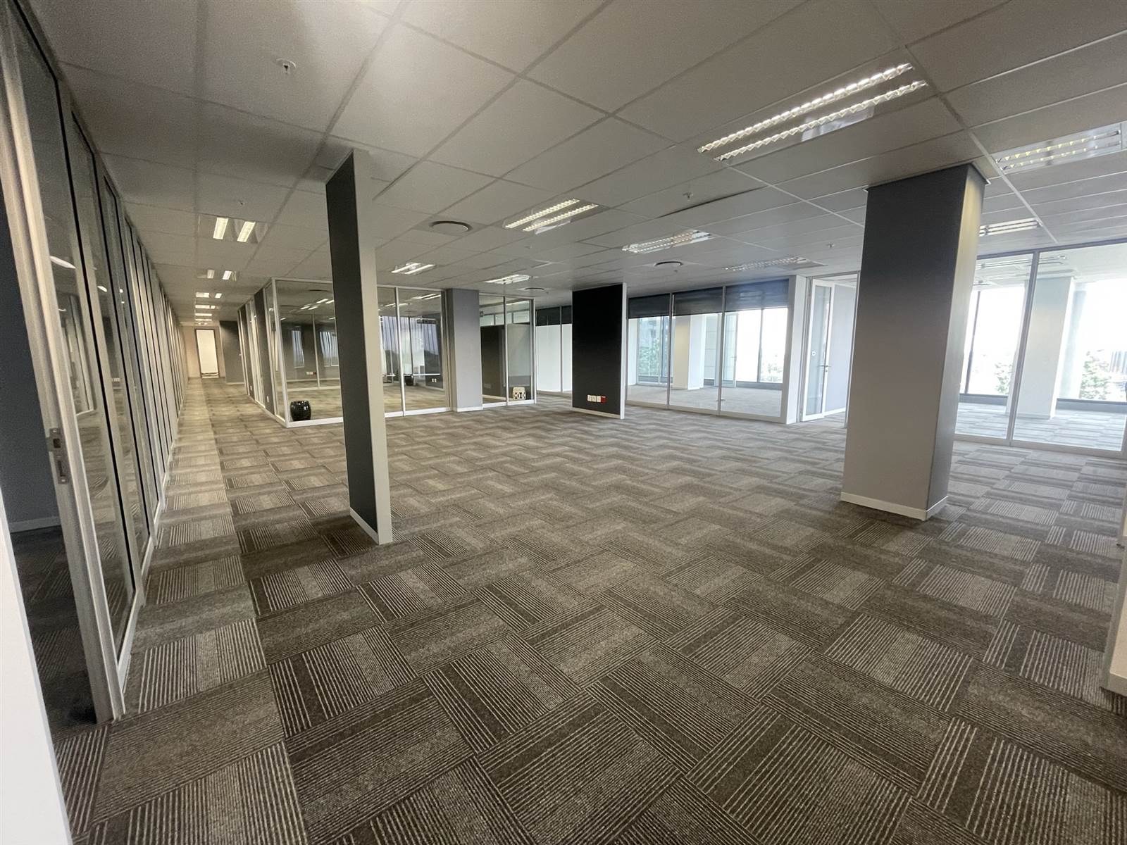 753  m² Commercial space in Rosebank photo number 23