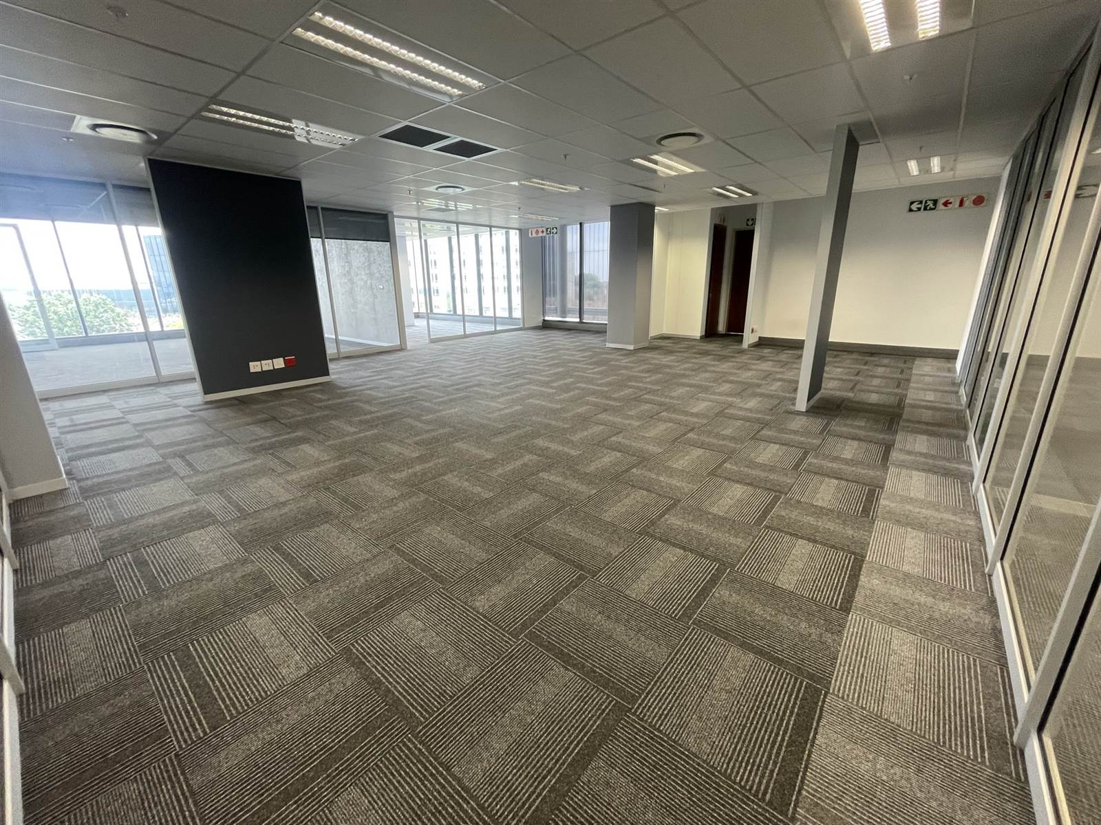 753  m² Commercial space in Rosebank photo number 18