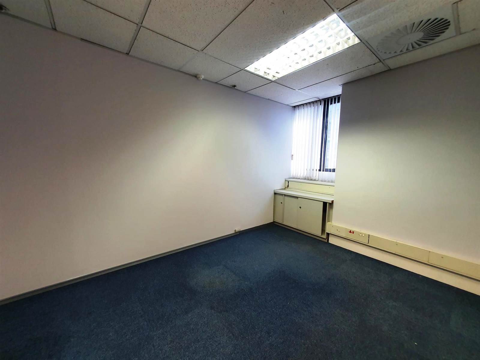 88  m² Office Space in Durban CBD photo number 5