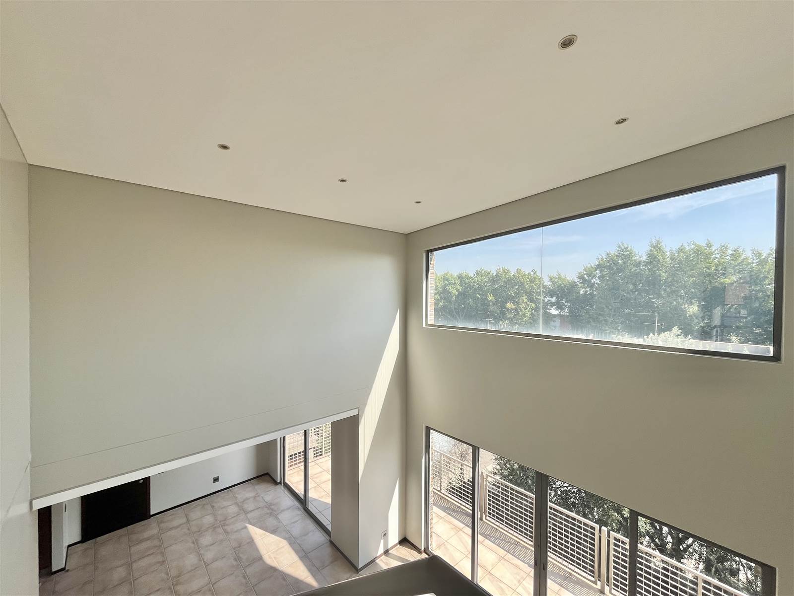 2 Bed Apartment in Bedfordview photo number 22