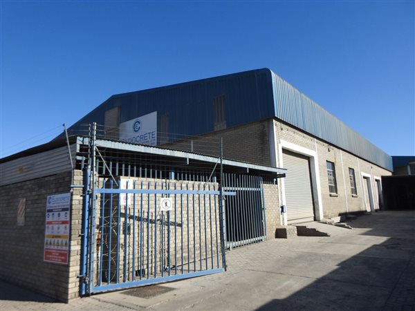 1 120  m² Industrial space