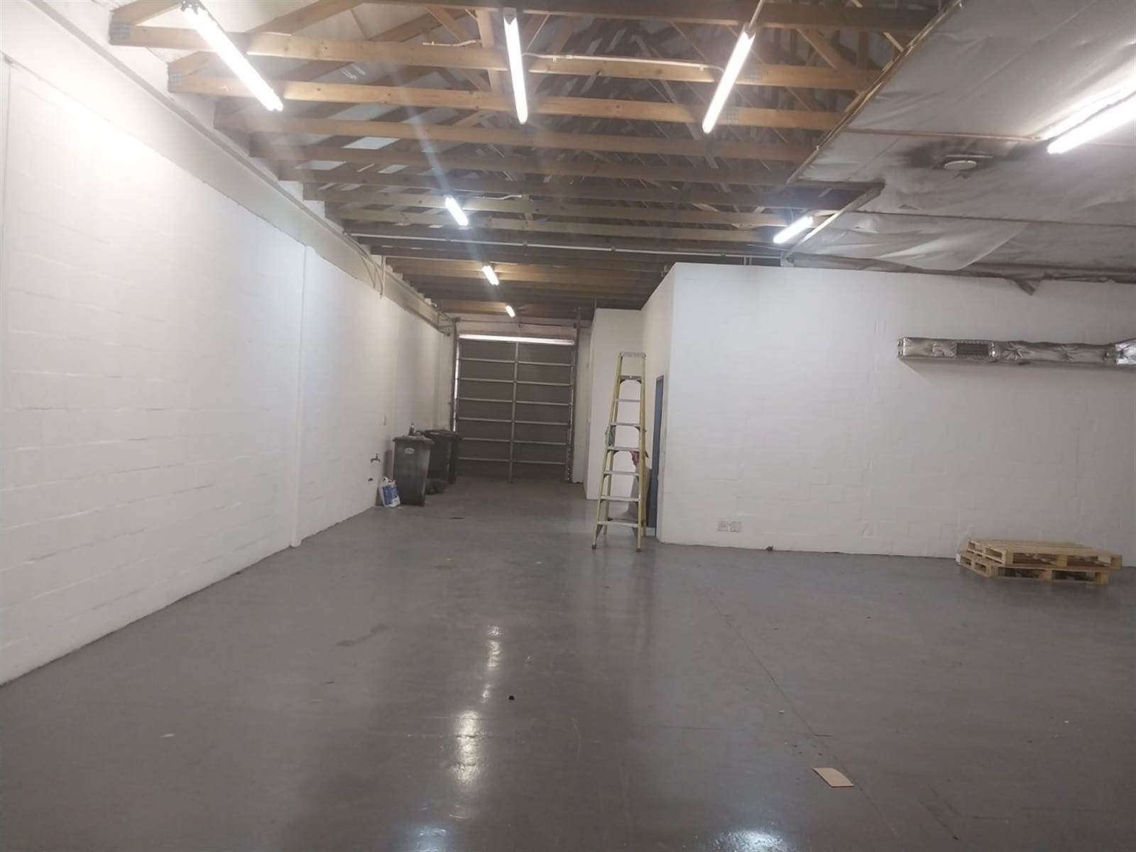 400  m² Commercial space in Milnerton Central photo number 21