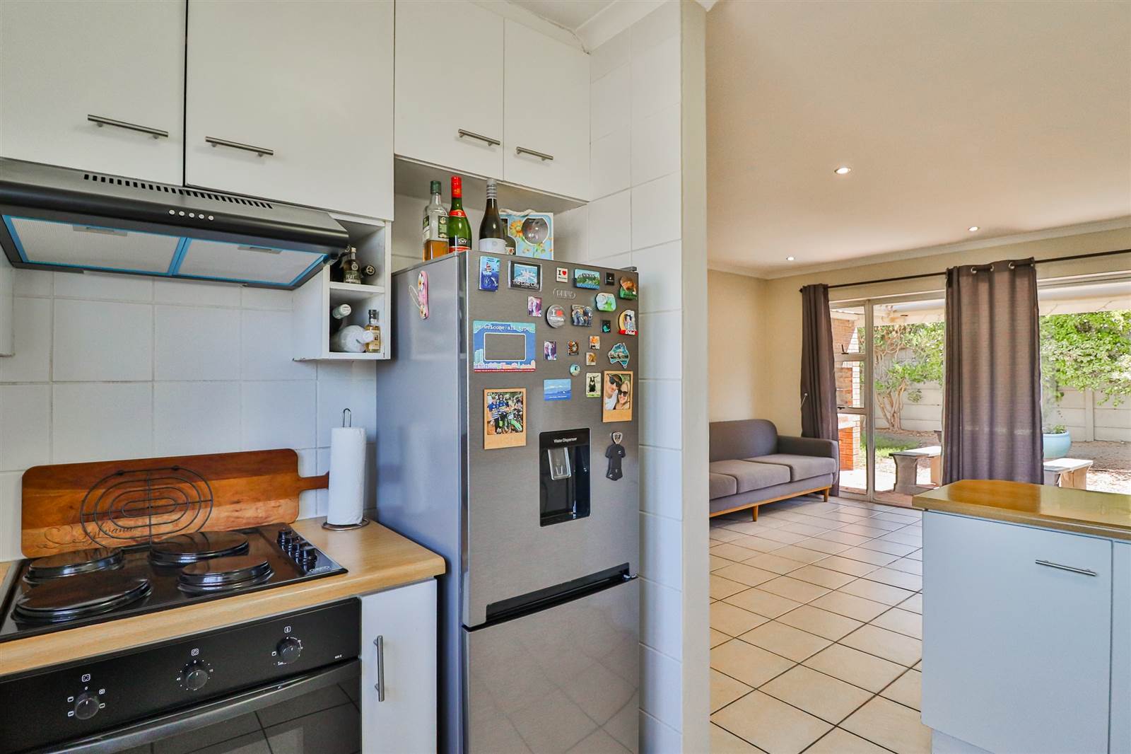 2 Bed Townhouse in Vredekloof Heights photo number 7