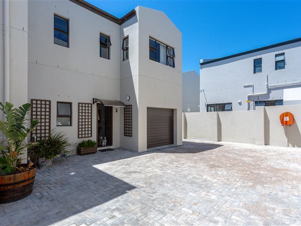 3 Bed Townhouse