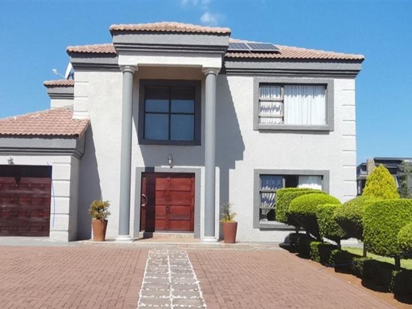 3 Bedroom House 3 Bedroom House