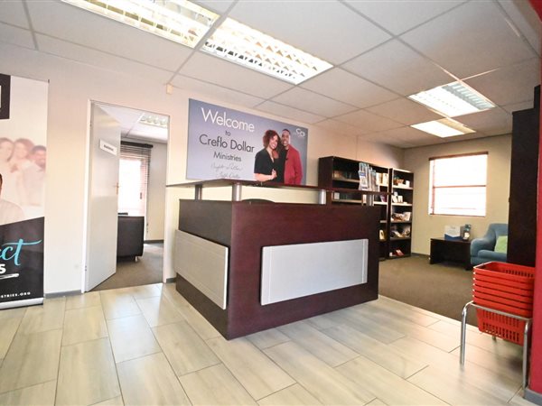 240 m² Commercial space 240 m² Commercial space