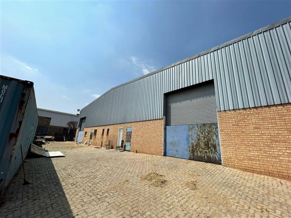 672  m² Industrial space in Crown Mines