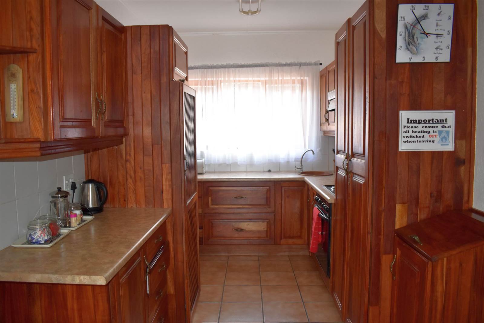 3 Bed House in Dullstroom photo number 3