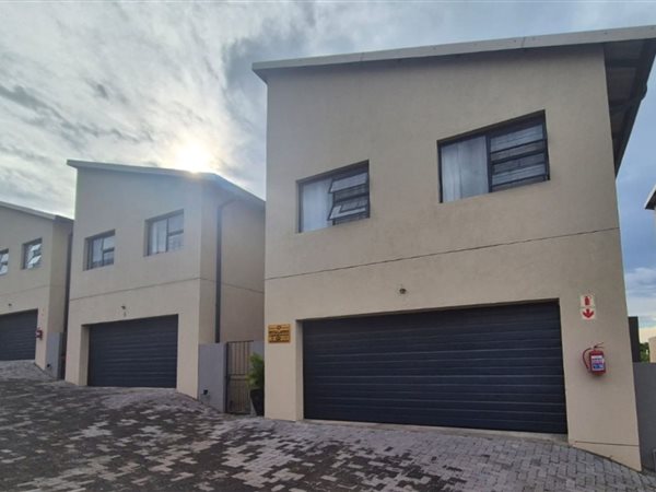 3 Bedroom Townhouse