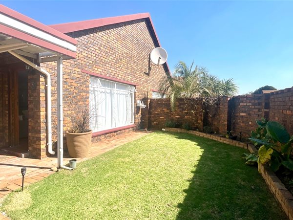 2 Bed Townhouse in Mayfield Park