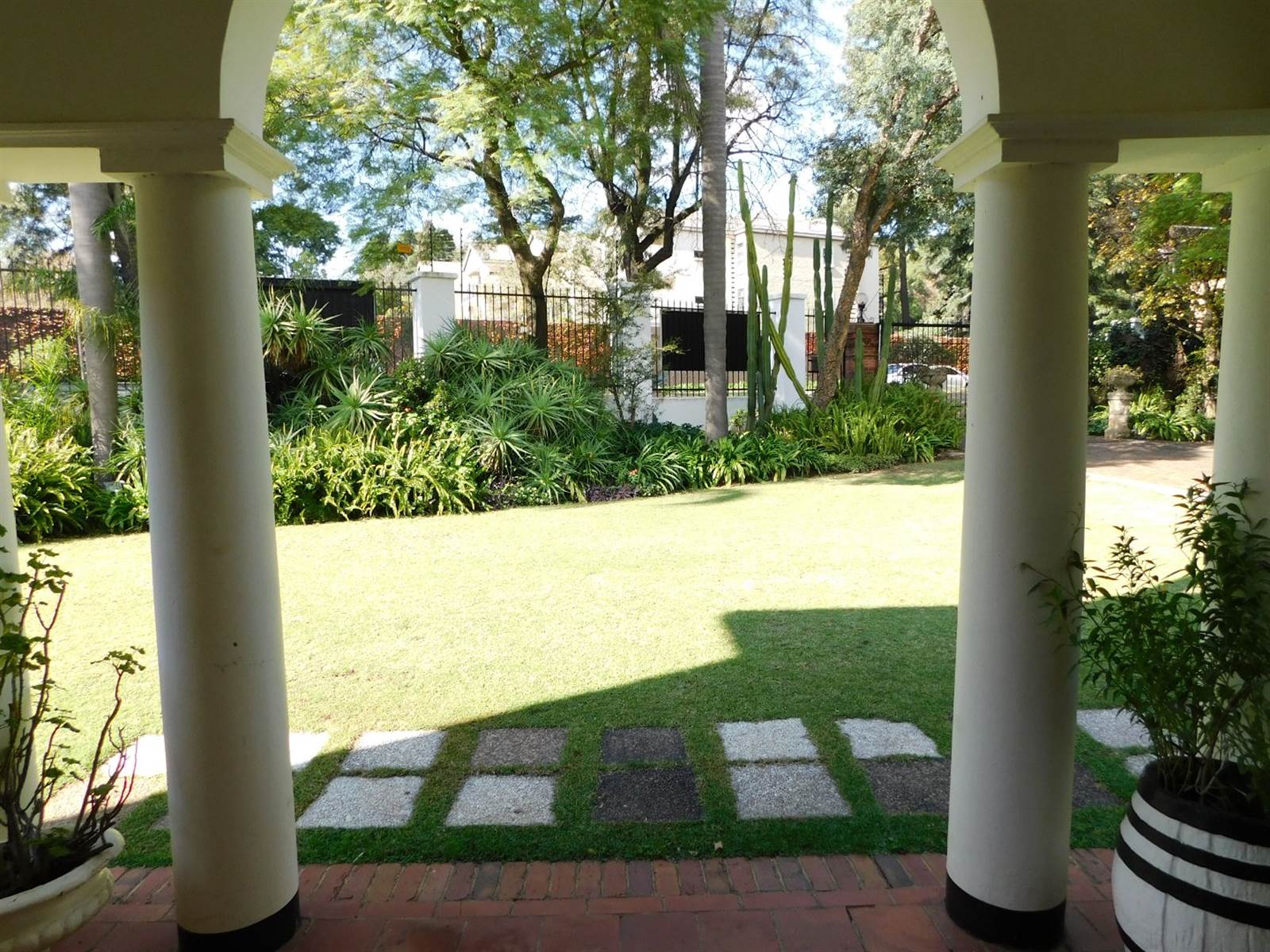720  m² Commercial space in Saxonwold photo number 7